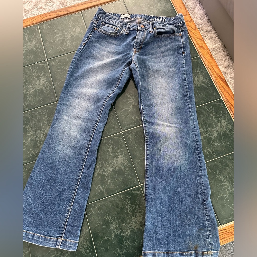 Gap 1969 Flare Women’s Jeans. Size 28 Petite